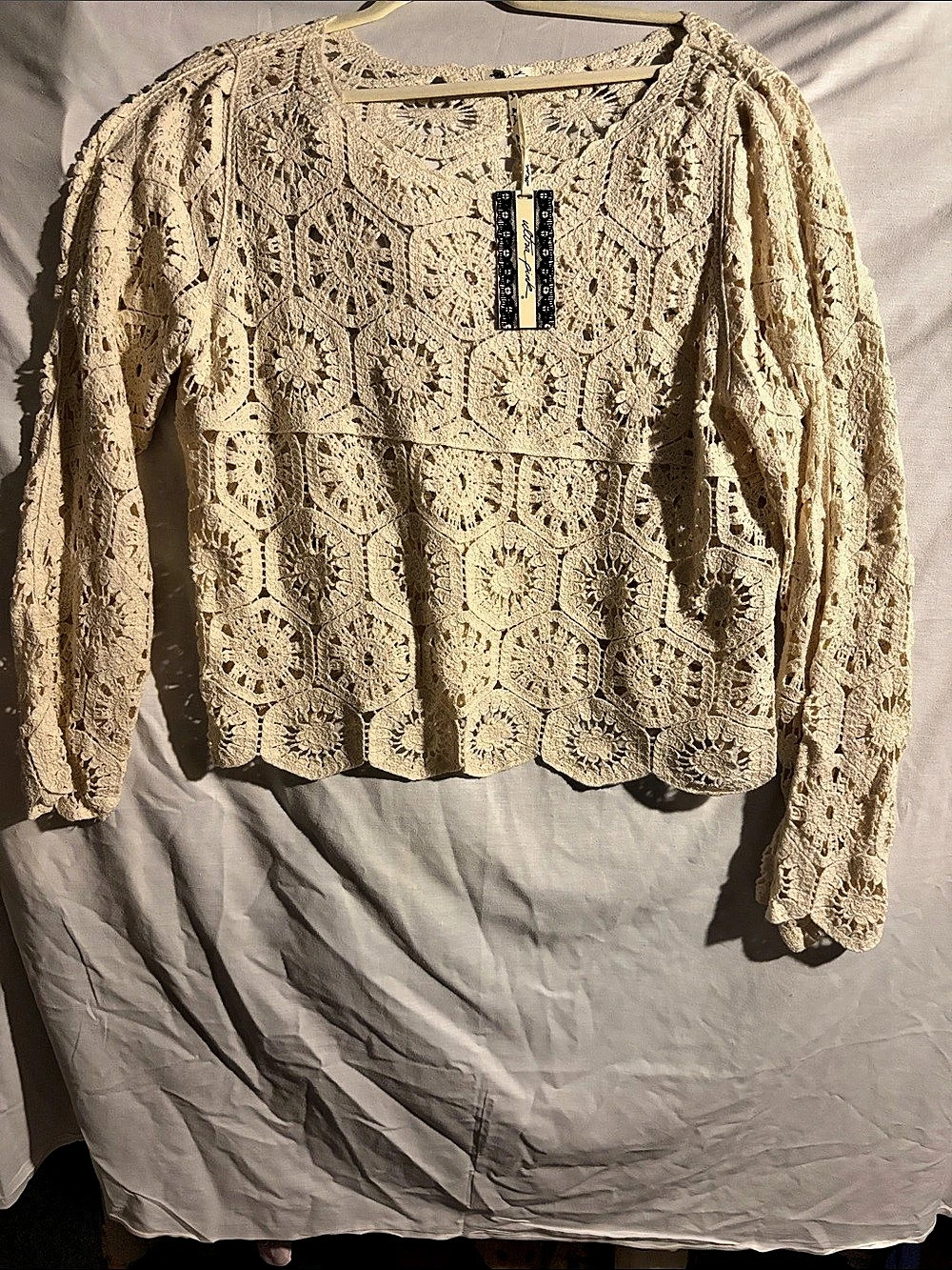 Ultra Pink Floral Lace Long Sleeve Blouse Cream XL Like New